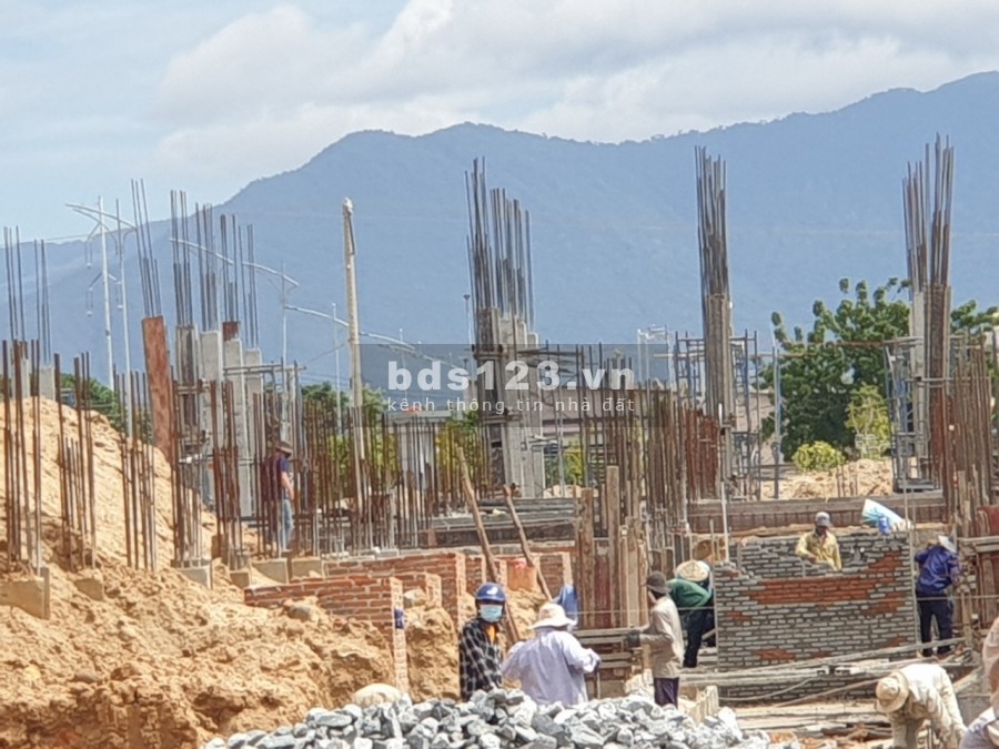 Sở hữu ngay lô đất nền tại trung tâm thành phố chỉ với 1 tỷ, sổ từng nền, khu dân trí cao
