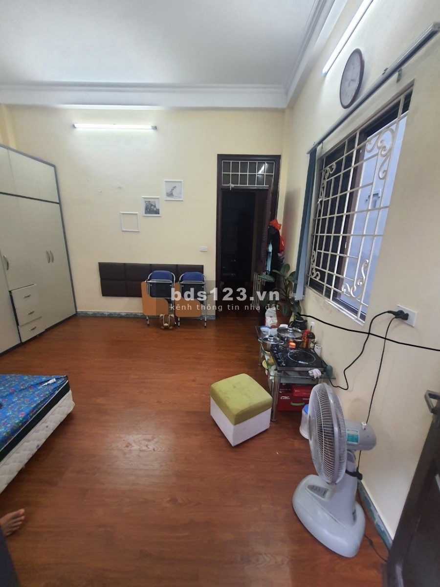 Chính chủ bán nhà nguyên căn mặt tiền Minh Khai diện tích 25m2, 4 tầng đúc, giá 1.85 tỷ