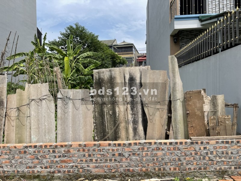 Cần bán gấp mảnh đất đấu giá tại Làng Vàng, diện tích sử dụng 114 m2, giá rẻ nhất Cổ Bi.