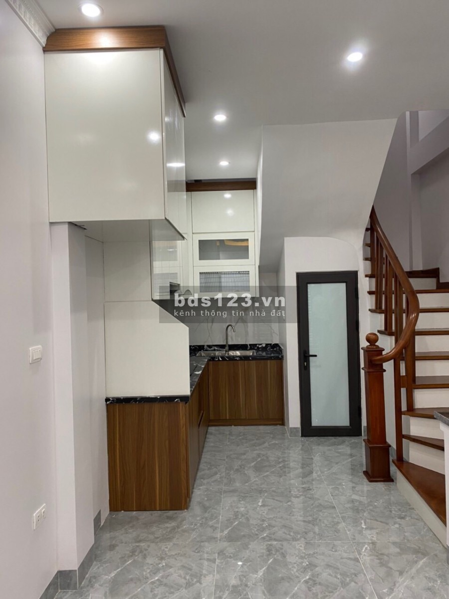 Nhà mới đẹp long lanh, Trần Thái Tông, Cầu Giấy 36m, ở luôn, ngõ thông, gần phố, 4.5 tỷ.0364101060