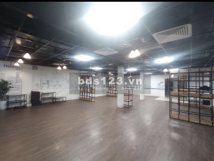 Bán nhà mặt phố Hoàng Như Tiếp Bồ Đề, Long Biên, diên tích 142m giá bán 32.5 tỷ, lhcc