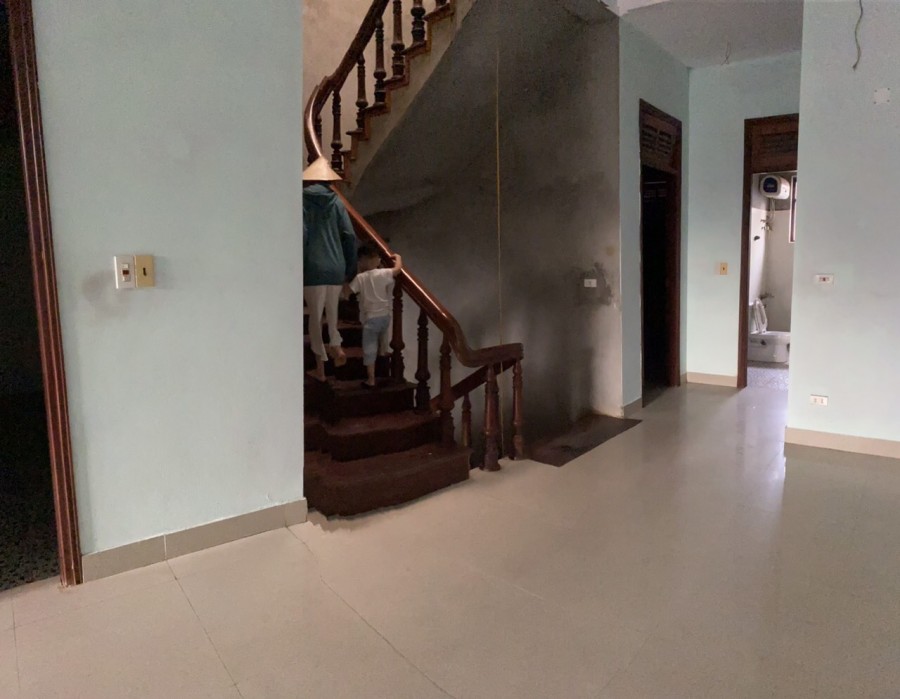 Nhà nguyên căn 3 tầng DTSD 171m2 phường Đồng Bẩm, Thái Nguyên, giá 9 triệu/tháng