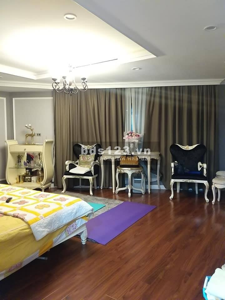 Bán gấp nhà mặt phố Văn Miếu diện tích 110m2, mt 12M, kinh doanh đỉnh, nhỉnh 40 tỷ