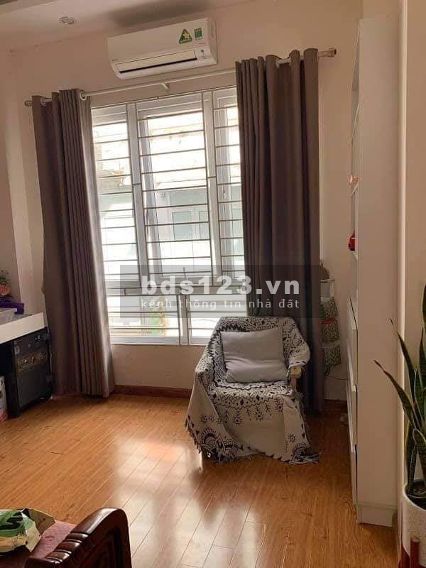 Bán nhà Võng Thị - Tây Hồ, 51m2*5T, hồ tây lộng gió vài bước chân, giá chỉ 5.3 tỷ