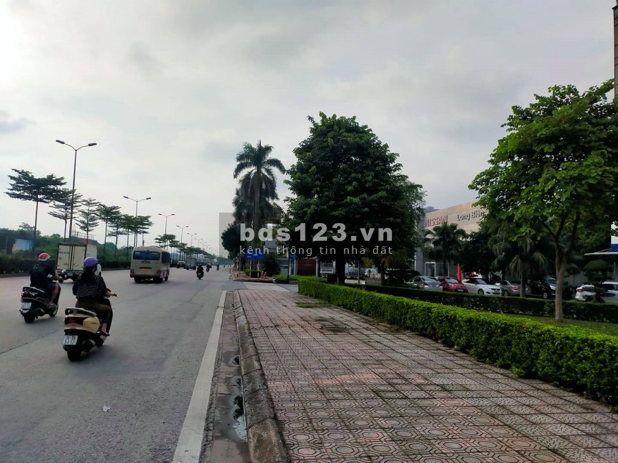 Bán nhà Nguyễn Văn Linh Long Biên vỉa hè ô tô kinh doanh dòng tiền dt 56m2 hơn 5 tỷ