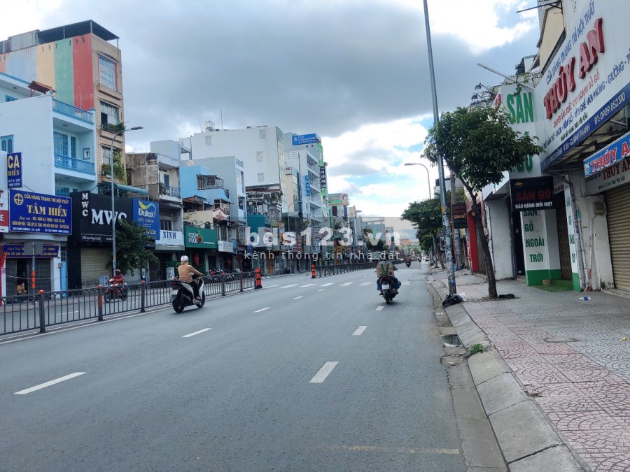 Bán đất khuyến mãi nhà, ngang gần 6m,Nguyễn Văn Khối, 111m2, rẻ nhất thị trường, 6.7 tỷ.