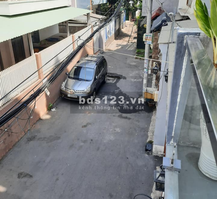 Bán nhà mới 4 tầng xe hơi vào nhà Quang Trung, phường 8, Gò Vấp dt 68m2 giá bán 6 tỷ