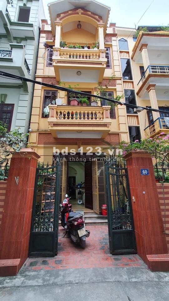Bán nhà đẹp Quận Hoàng Mai ngõ lớn ô tô đỗ cửa, giá nhỉnh 7 tỷ, mặt tiền đường 5.5m, sổ sẵn