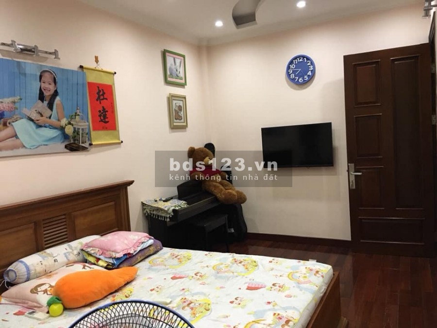 BÁN NHÀ PHỐ - PHÂN LÔ Ô TÔ ĐỖ CỬA - ĐẸP NHƯ MỚI - SỔ HOA HẬU - GIÁ BẤT NGỜ