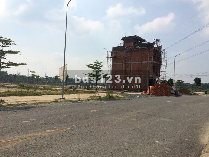 Chính chủ kẹt tiền bán gấp lô đất shophouse mặt tiền 50m2 The Sol City giá chỉ 3 tỷ