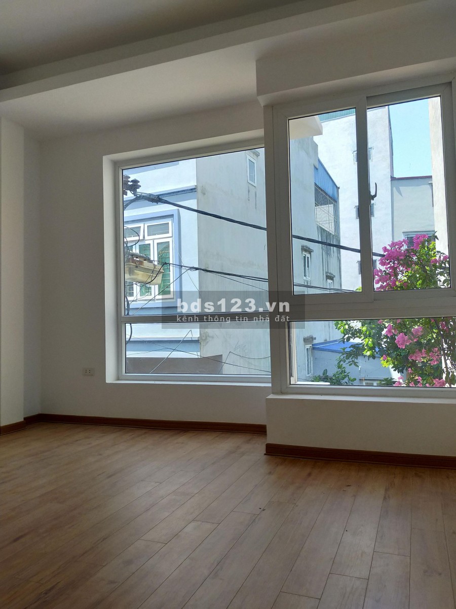 Nhà nguyên căn lô góc mở cửa 2 hướng cực hiếm tại Phú Diễn, Bắc Từ Liêm, sổ đẹp, pháp lí chuẩn