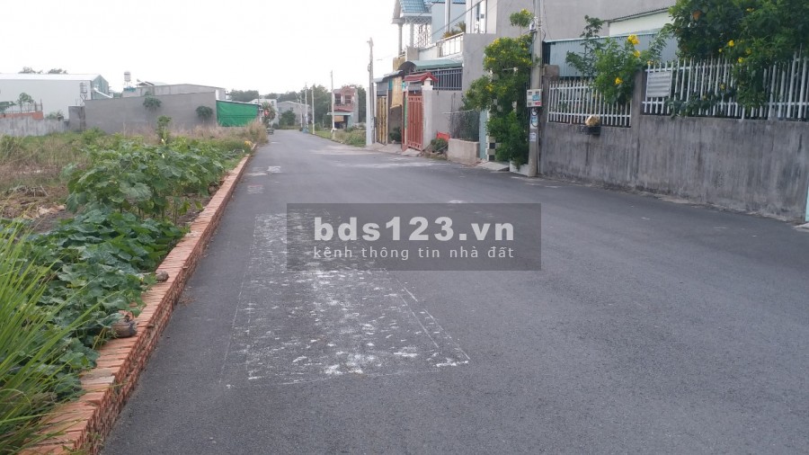 Đất Nền Ga Hố Nai, Biên Hòa.DT 100m2. Sổ hồng riêng thổ cư 100%. Bank 70%