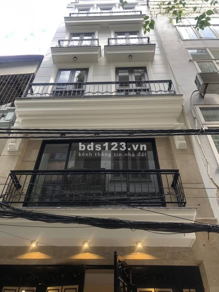 Bán gấp nhà đẹp Hoà Bình 7 Minh Khai, chủ tặng hết đồ gỗ nội thất xịn diện tích sử dụng 40m2