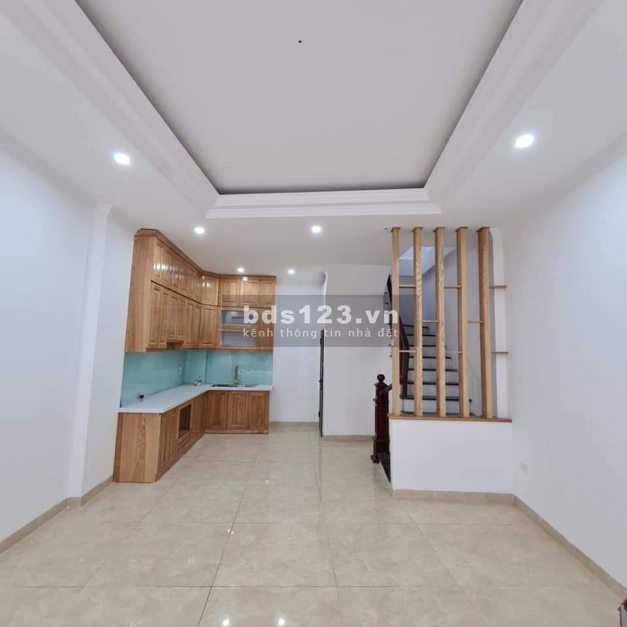 Bán nhà phần lô, ô tô đỗ cửa lạc Long Quân, 45m2 x5 tầng, nhỉnh 4 tỷ