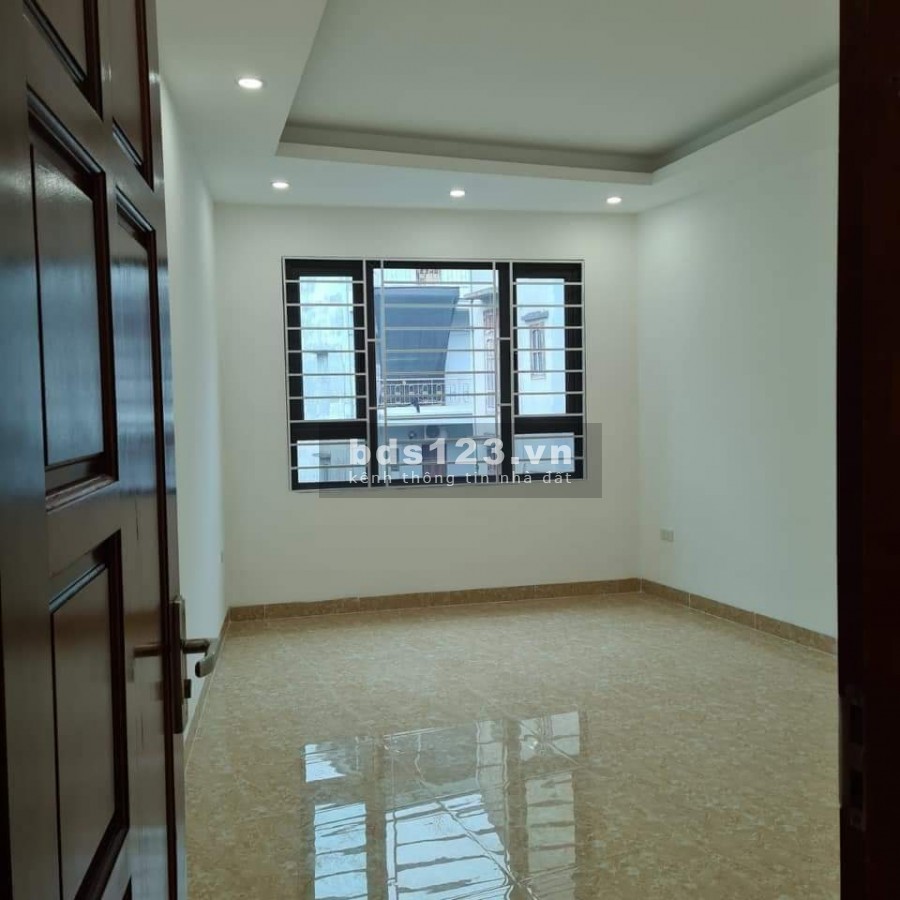 Bán nhà phần lô, ô tô đỗ cửa lạc Long Quân, 45m2 x5 tầng, nhỉnh 4 tỷ