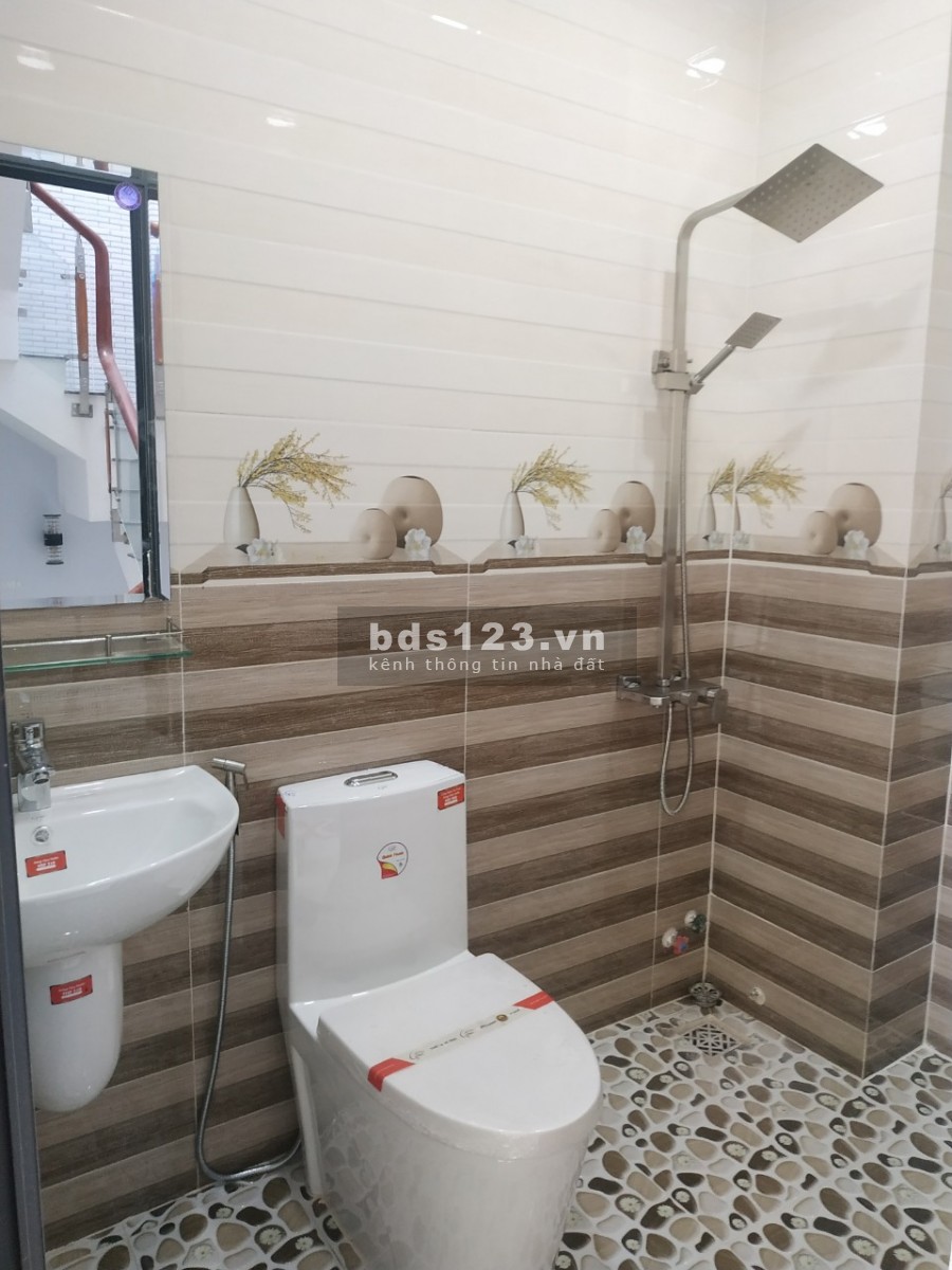 Bán nhà mới, 1 trệt 2 lầu, gần Bách Hóa Xanh Đinh Đức Thiện, sổ hồng riêng từng căn