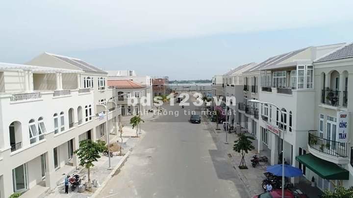 Nhà bán giai đoạn 2 Tây Sông Hậu - phường Mỹ Phước đường lớn, vị trí đắc địa, bàn giao ngay