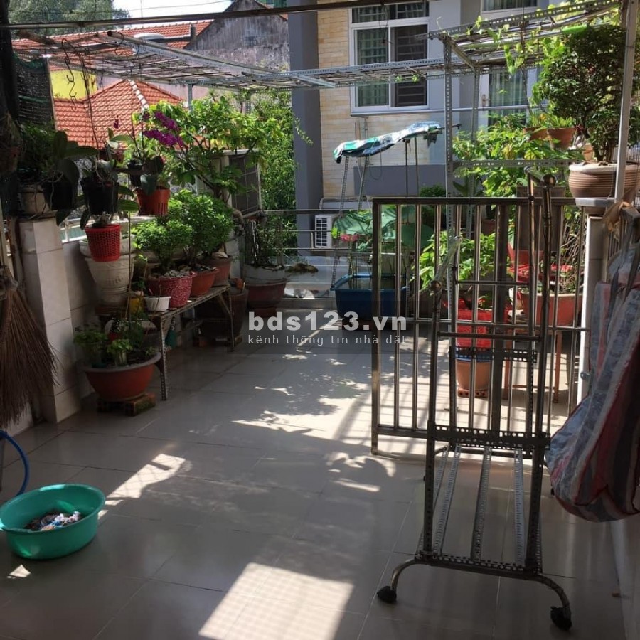 Bán nhà kinh doanh, Quận 5, mặt tiền Phùng Hưng, diên tích 50m2, giá rẻ chỉ 8 tỷ