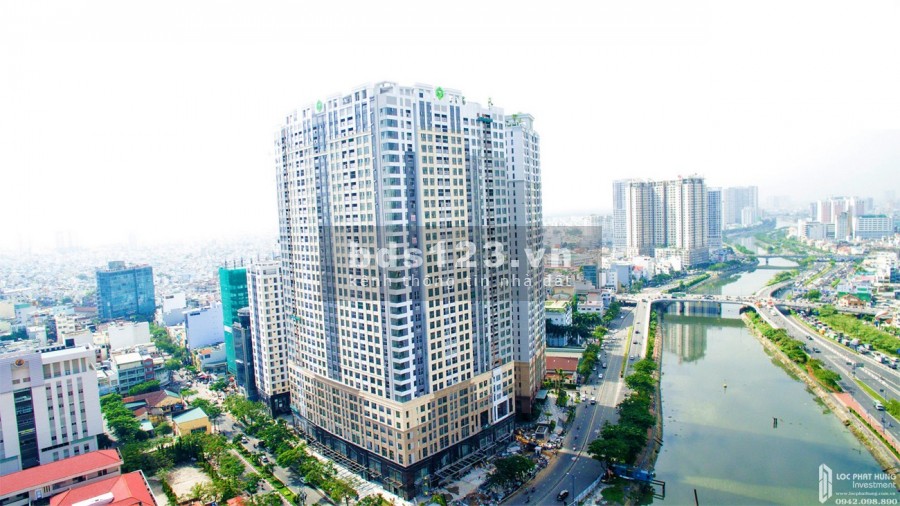 Bán Căn hộ 1phòng Ngủ view sông tại Saigon Royal giá bán 4.25 tỷ, pháp lí đầy đủ