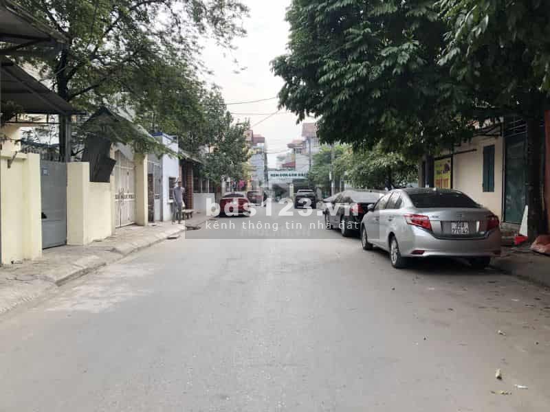 Cực kỳ cần bán 52m² đất Tư Đình đường ô tô vào nhà giá rẻ nhất khu vực giá chỉ 2 tỷ