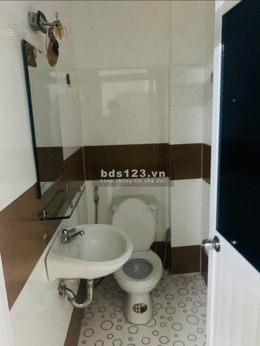 Bán nhà Hưng Phú, Quận 8, diện tích sử dụng 30m2, giá bán 2.9 tỷ liên hệ 0328977044
