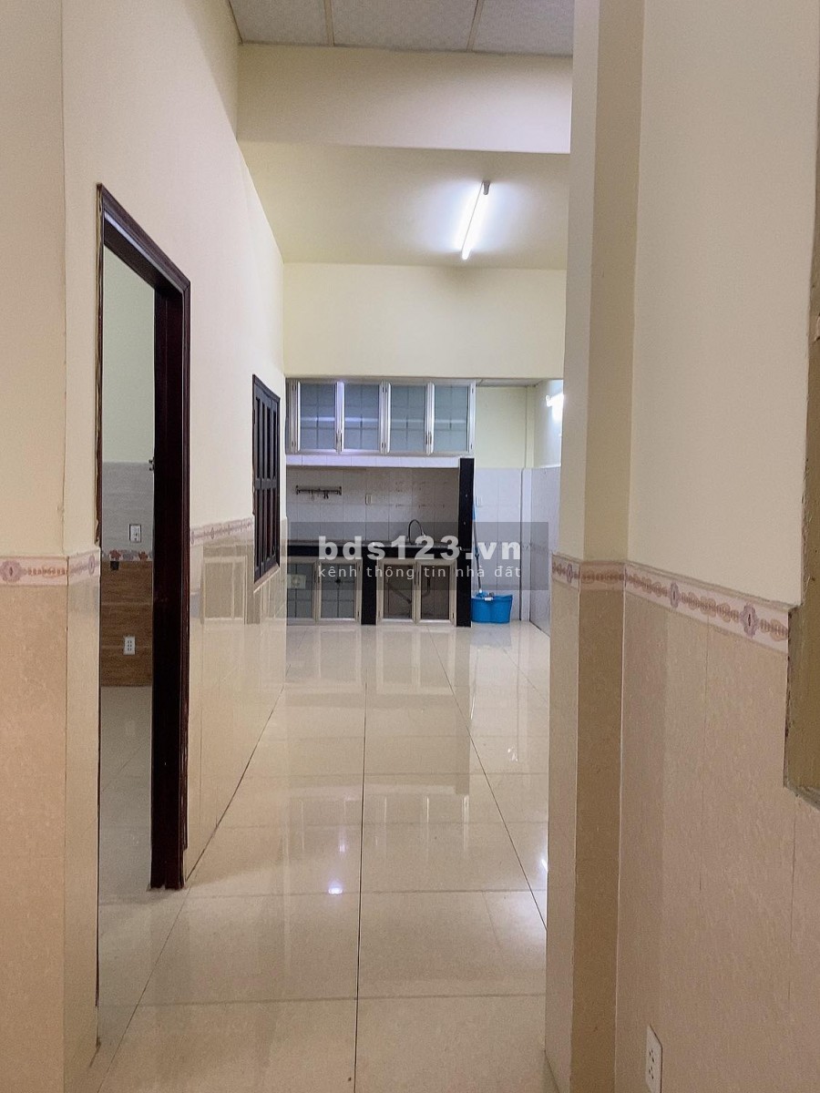 Bán nhà diện tích 78m2 (6x13), 2 tầng, đường Tân Hương, Quận Tân Phú, giá 4.93 tỷ