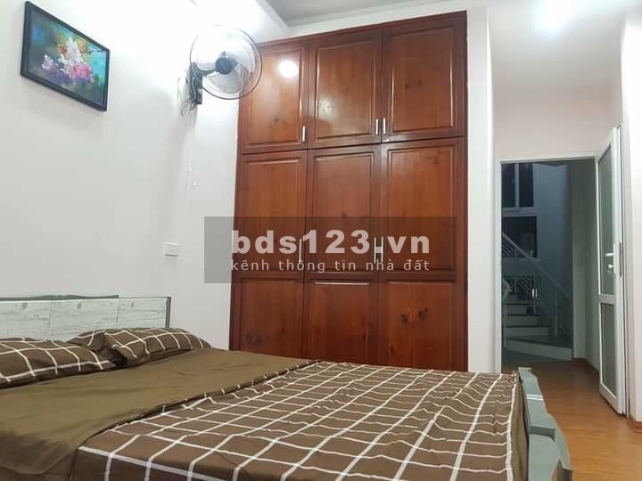 Nhà đẹp ở luôn trước nhà ô tô tránh, diện tích 40m2, 2 mặt thoáng, Tư Đình 45m2, 5 tầng, mt 3.1m
