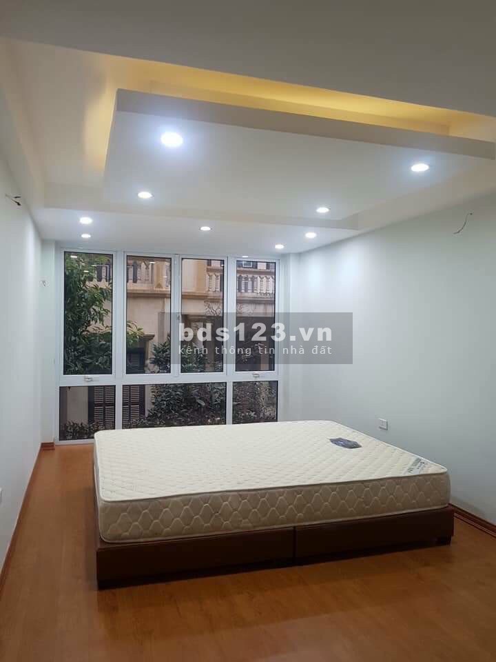 Nhà đẹp ở luôn trước nhà ô tô tránh, diện tích 40m2, 2 mặt thoáng, Tư Đình 45m2, 5 tầng, mt 3.1m