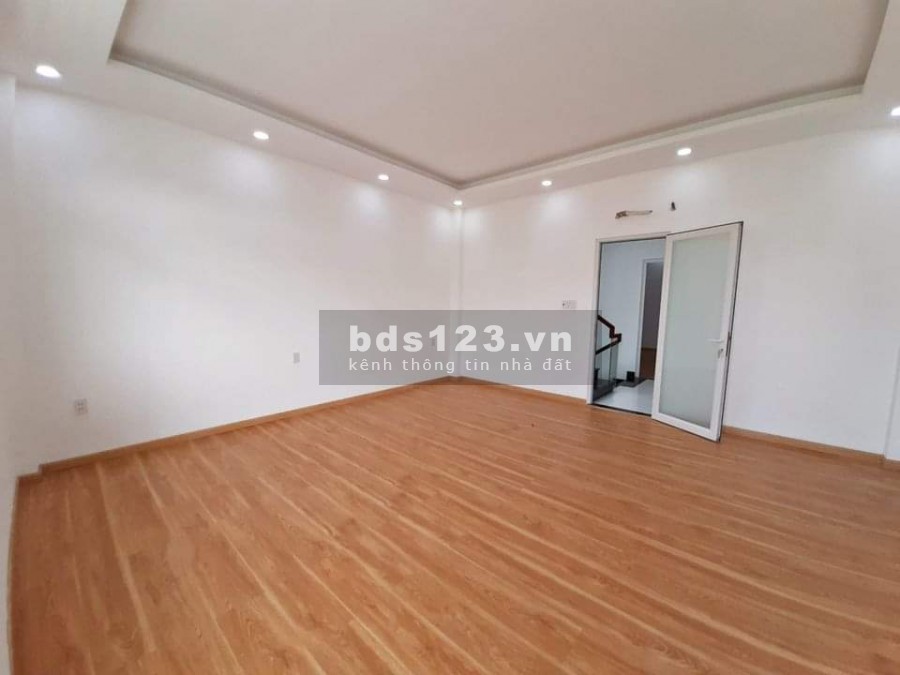 Bán nhà mới, 1 trệt 2 lầu, gần Bách Hóa Xanh Đinh Đức Thiện, sổ hồng riêng từng căn
