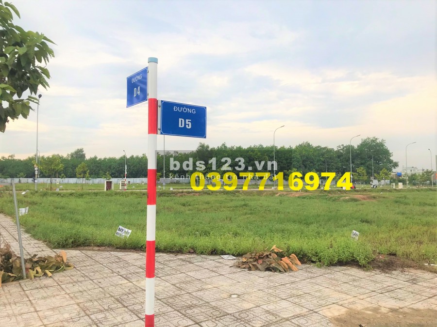 Hàng ngộp rẻ nhất Vsip2 diện tích sử dụng 100m2, thổ cư 100% giá tốt đầu tư