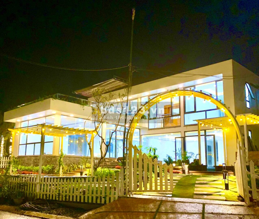 Cần bán đất nền khu nghỉ dưỡng, diện tích lớn, tiện ích đủ, cơ sở hạ tầng đầy đủ, giá tốt