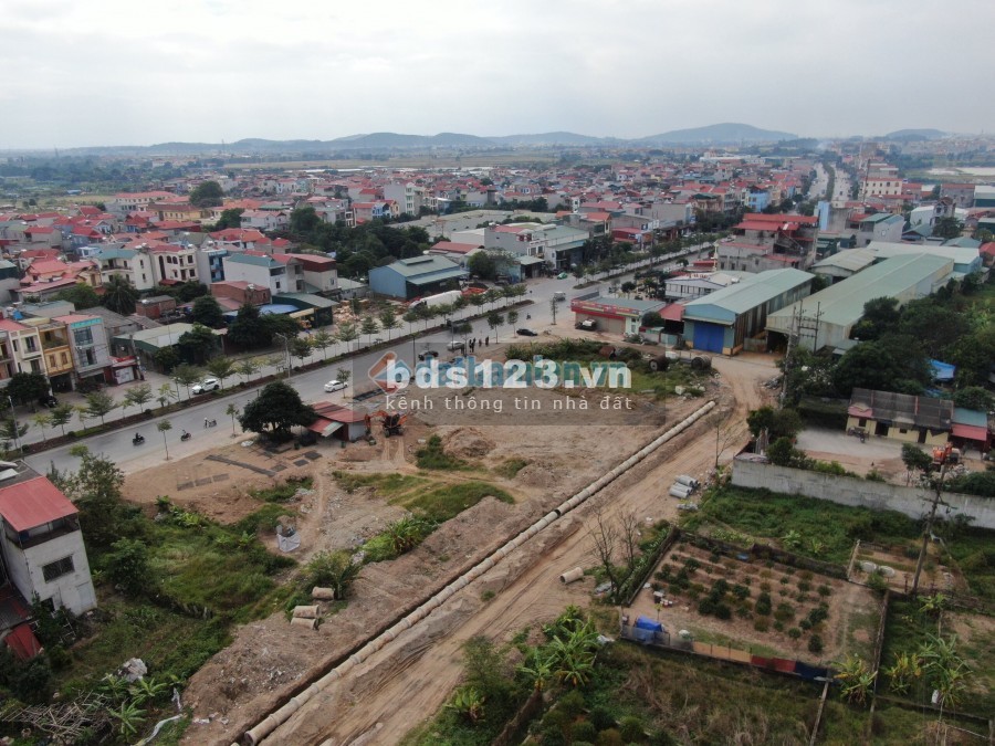Cần bán đất xuân ổ B giá rẻ nhất thị trường đường lớn, khu dân cư đông đúc vị trí đẹp