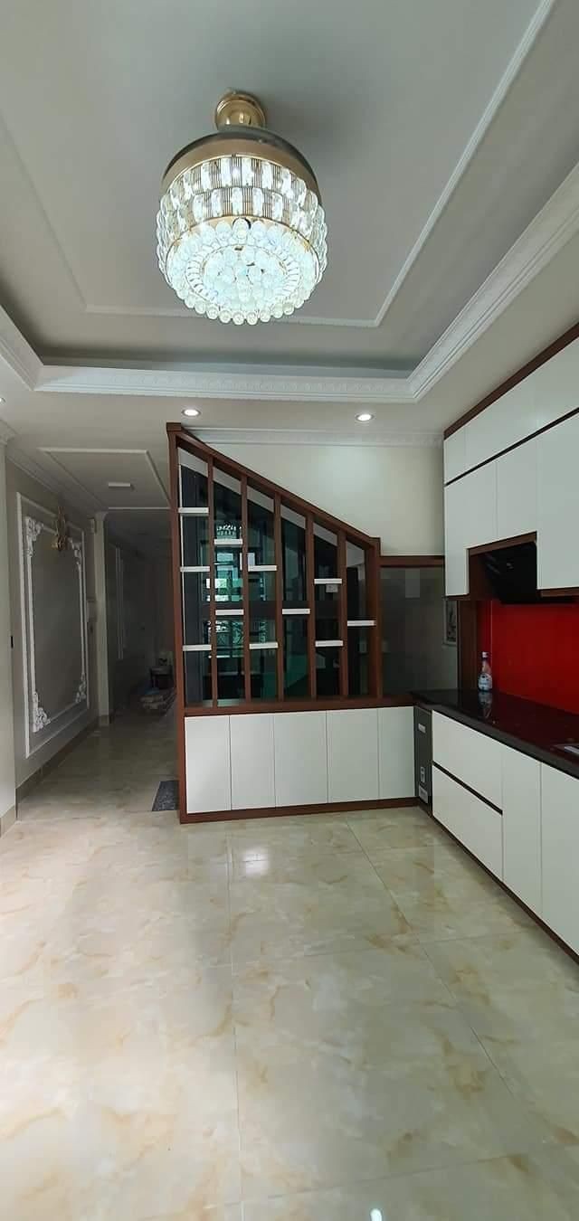 Nhà Bồ Đề Quận Long Biên, 6 tầng, thang máy, nội thất đỉnh liên hệ 0975298892