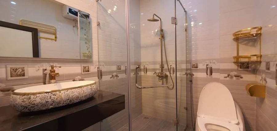 Nhà Bồ Đề Quận Long Biên, 6 tầng, thang máy, nội thất đỉnh liên hệ 0975298892