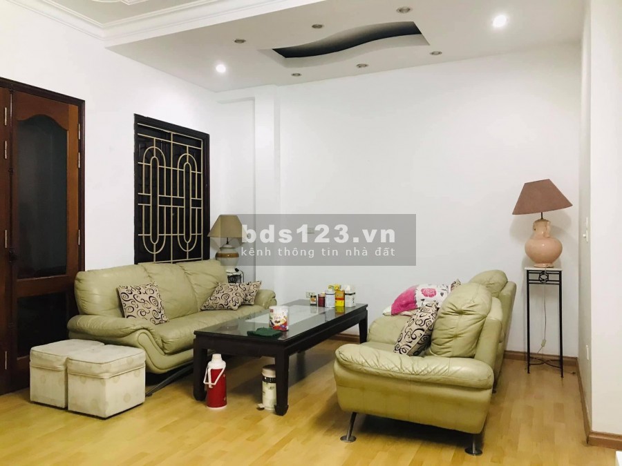 Bán nhà Siêu Hiếm Quận Đống Đa full nội Thất diện tích sử dụng 28m2 Giá nhỉnh 2 tỷ