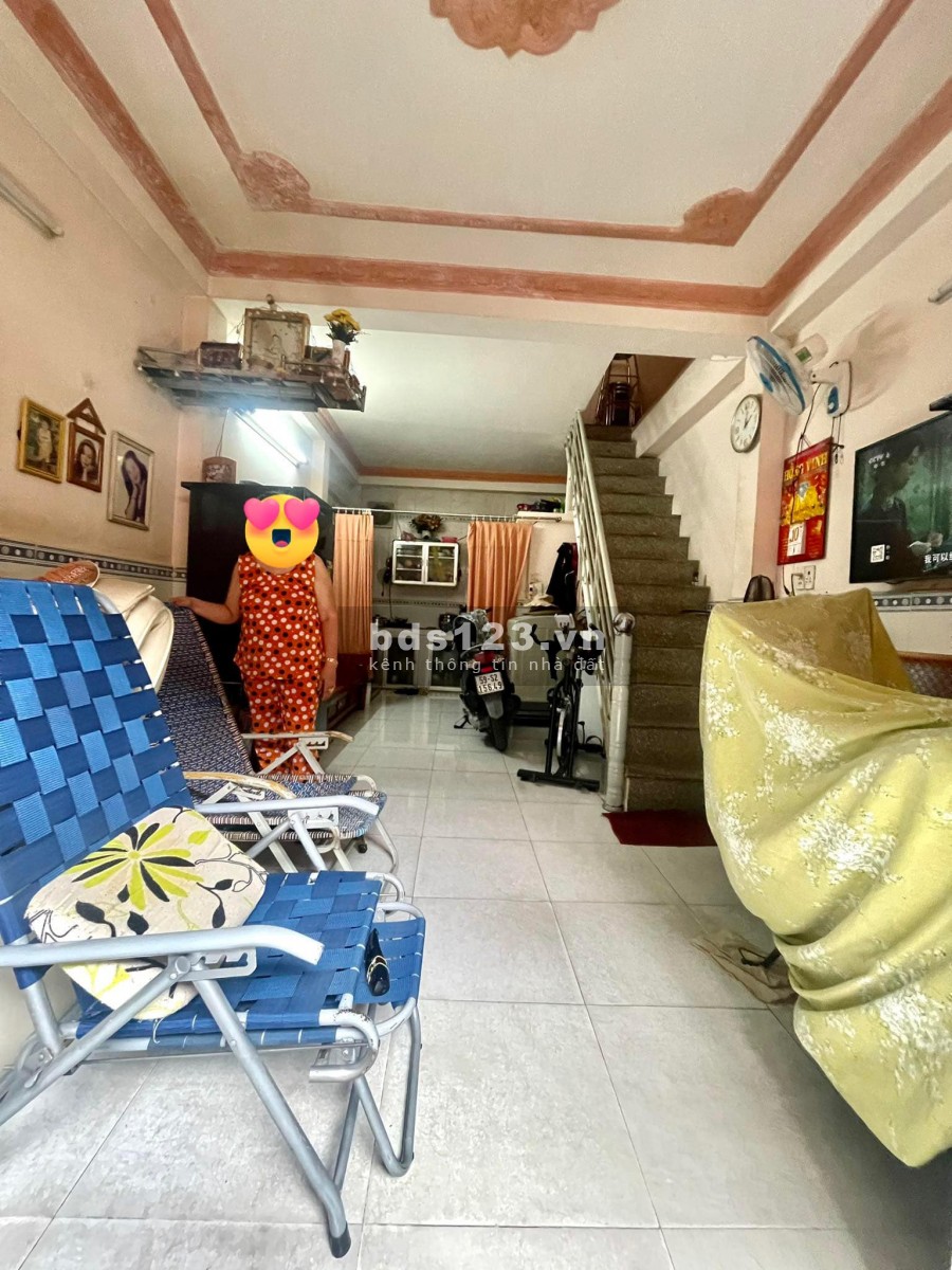 Bán nhà gấp Đông Hồ Phường 4 Quận 8, diện tích sử dụng 29m2, giá bán 2.5 tỷ đúc kiên cố