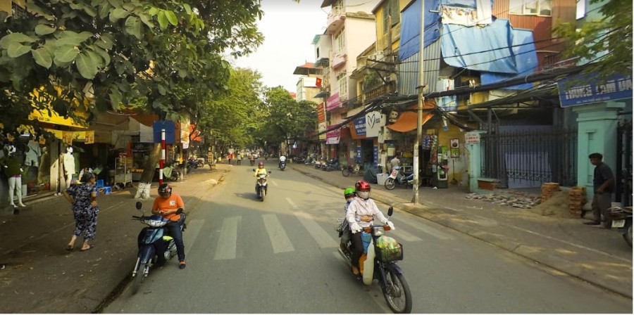  NHÀ MẶT PHỐ ĐỘI CẤN – Ưu thế mặt tiền rộng, vỉa hè rộng.