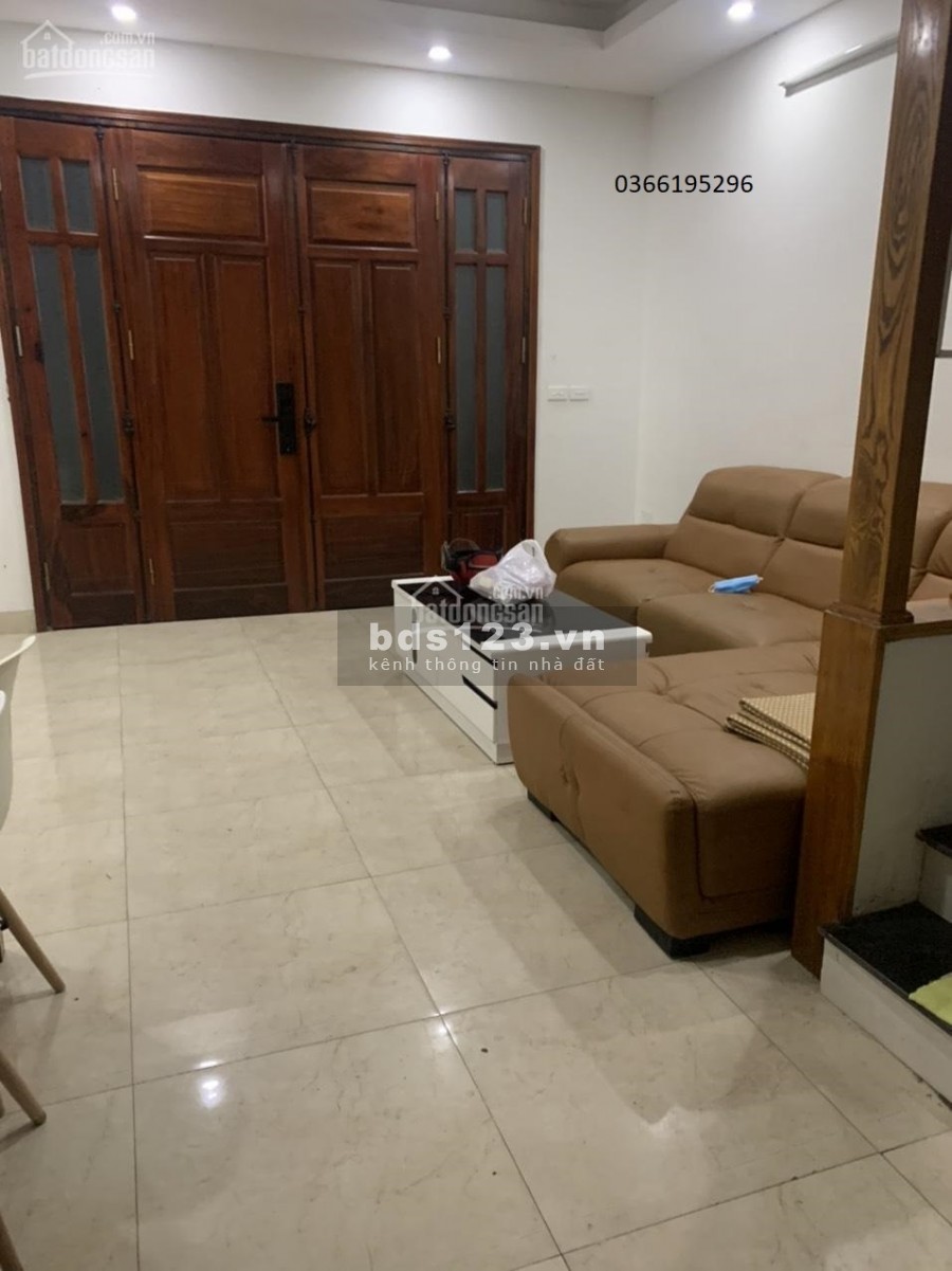 Bán nhà nguyên căn đẹp nội thất xin gần phố ngõ thoáng nông, đúc kiên cố 5 tầng, giá tốt