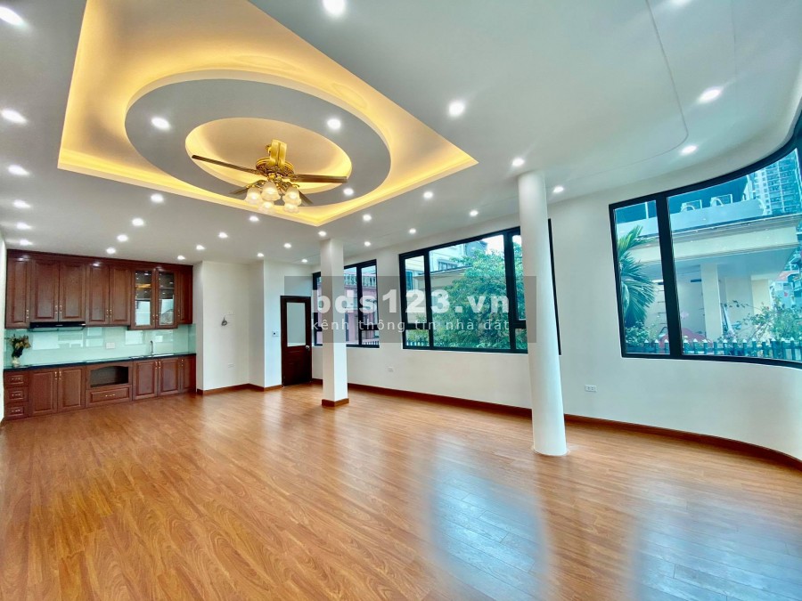 Bán nhà Tôn Thất Tùng, diện tích 67m2, 5 tầng, Mặt tiền 7m. Giảm hẳn 700tr còn 7.8 tỷ