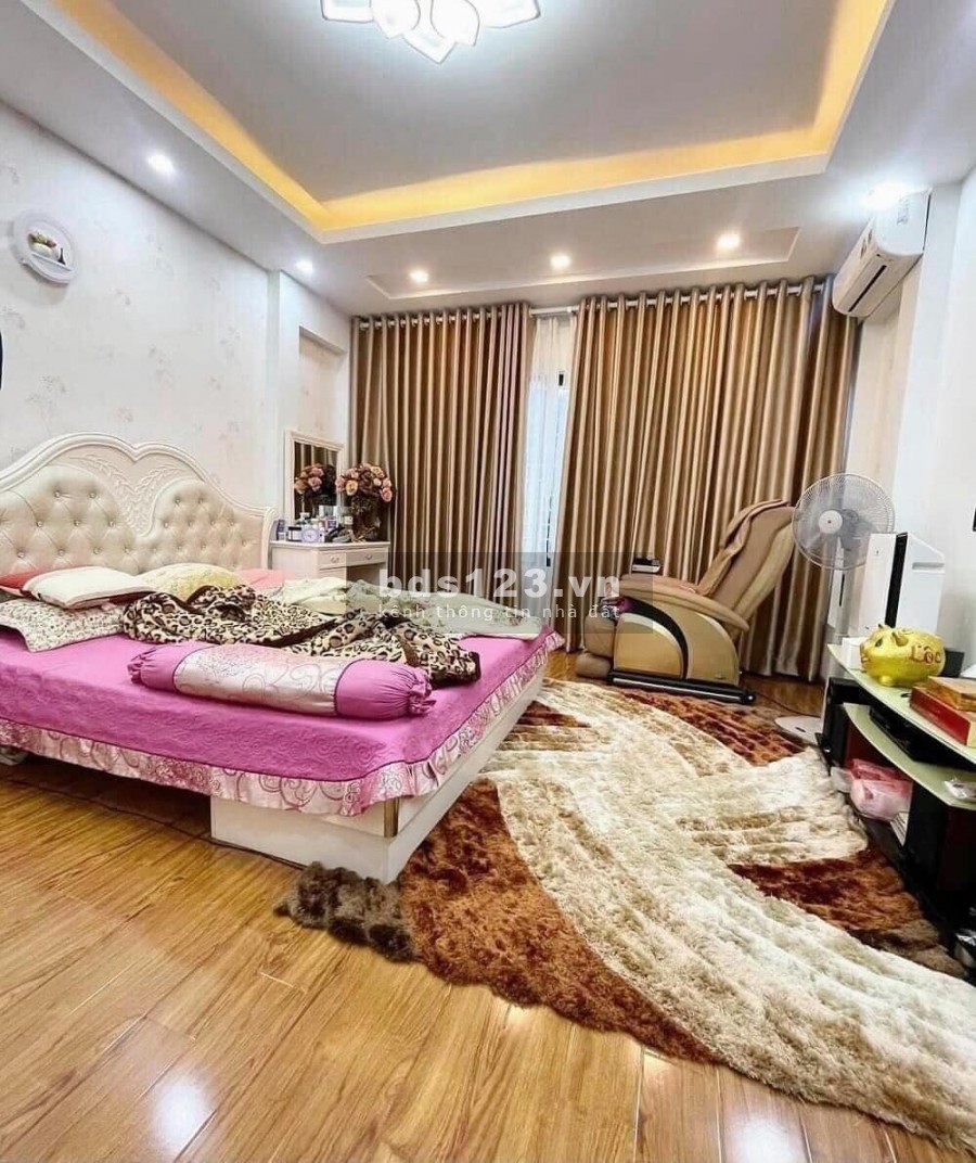 Bán nhà Thái Thịnh thang máy xịn thiết kế hợp lý thoáng sáng 56m2 giá 8.5 tỷ