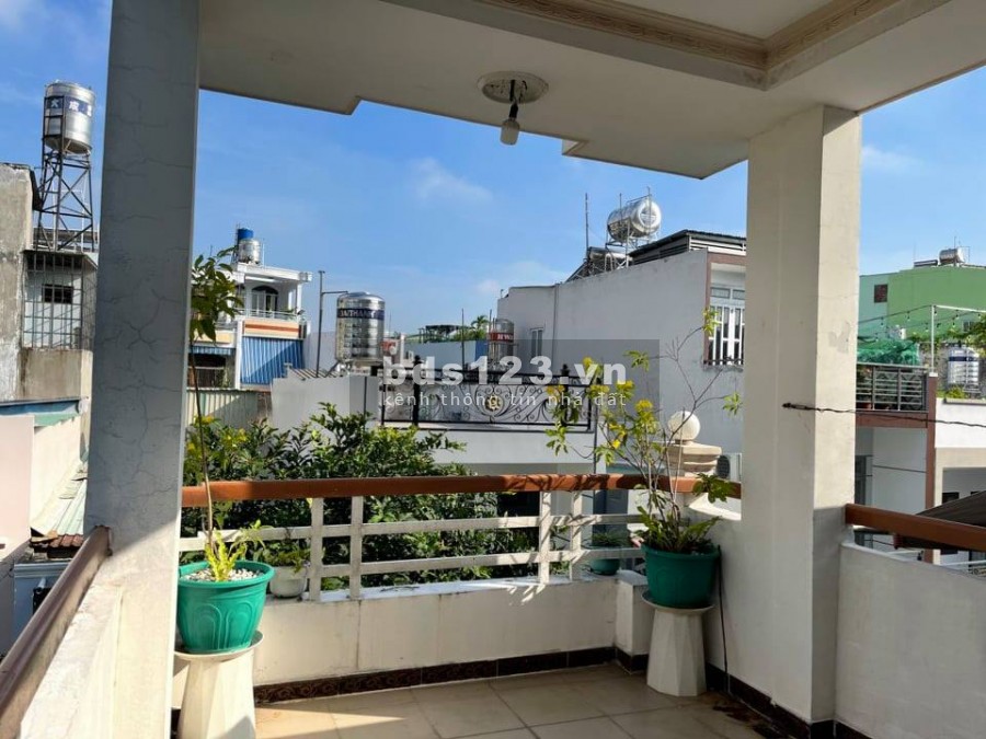 (Tân Bình)Bán nhà đẹp hẻm xe hơi 6m thông, Phan Huy Ích, đúc kiên cố 3 tầng, giá 4.28 tỷ