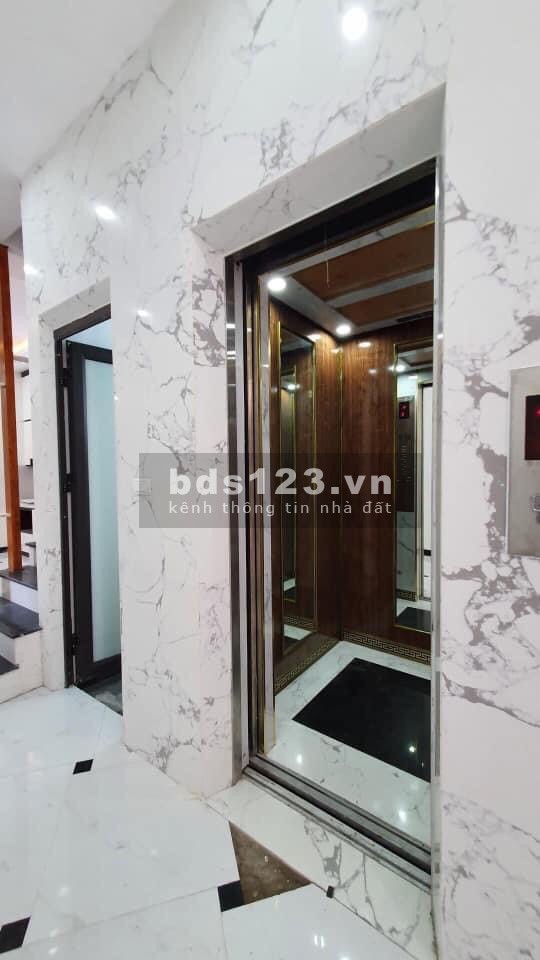 Bán căn hộ dịch vụ có thang máy, 6 lầu, 81m2, Dương Quảng Hàm, xe tải né, 13.5 tỷ.