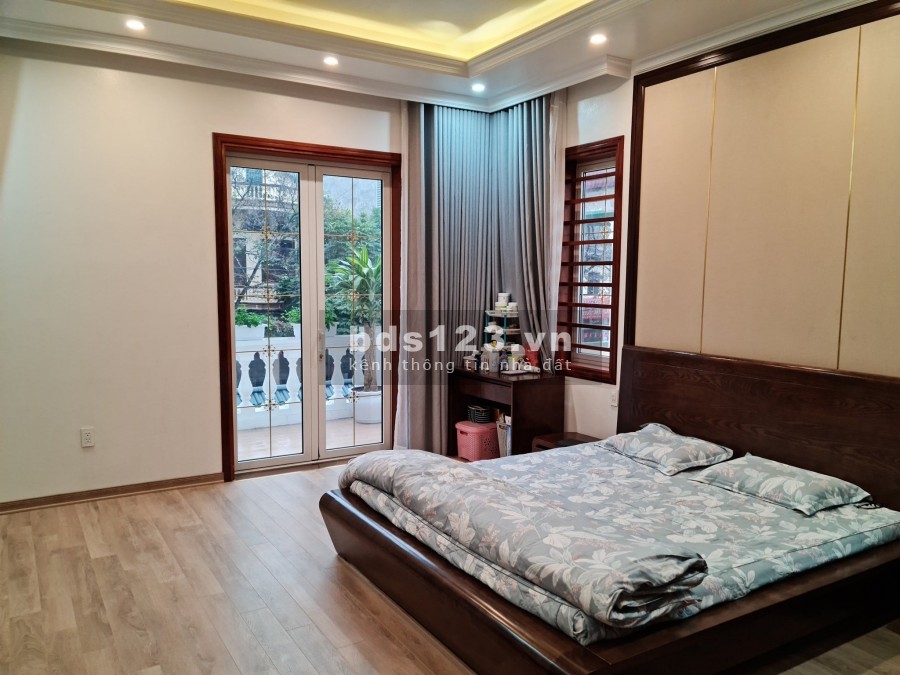 Bán nhà Thái Thịnh thang máy xịn thiết kế hợp lý thoáng sáng 56m2 giá 8.5 tỷ