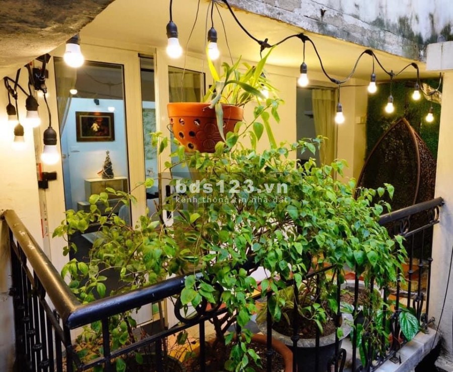Bán nhà đẹp nhỏ tiền vào ở ngay, bán gấp trong tháng, Quận Nam Từ Liêm, lh 0975210600