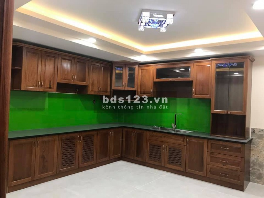 Bán căn hộ dịch vụ có thang máy, 6 lầu, 81m2, Dương Quảng Hàm, xe tải né, 13.5 tỷ.