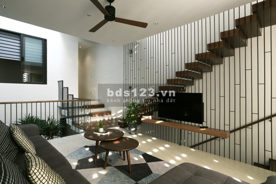 Bán nhà diện tích 105m2 chính chủ ở 50 năm ngay ngã tư CMT8 và Võ Văn Tần