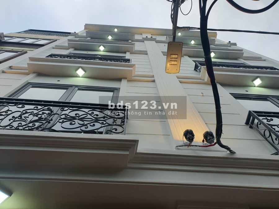 Bán nhà nhỏ xinh phân lô Lê Quang Đạo, dtsd 30m2 đúc 4,5 tầng phù hợp cho gia đình