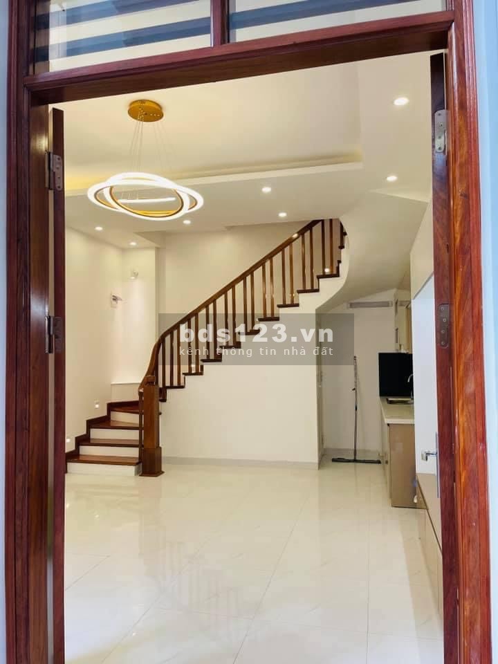 Bán nhà nhỏ xinh phân lô Lê Quang Đạo, dtsd 30m2 đúc 4,5 tầng phù hợp cho gia đình