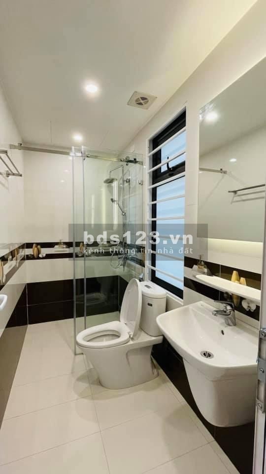 Bán nhà nhỏ xinh phân lô Lê Quang Đạo, dtsd 30m2 đúc 4,5 tầng phù hợp cho gia đình