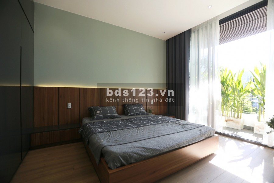 Bán nhà diện tích 105m2 chính chủ ở 50 năm ngay ngã tư CMT8 và Võ Văn Tần